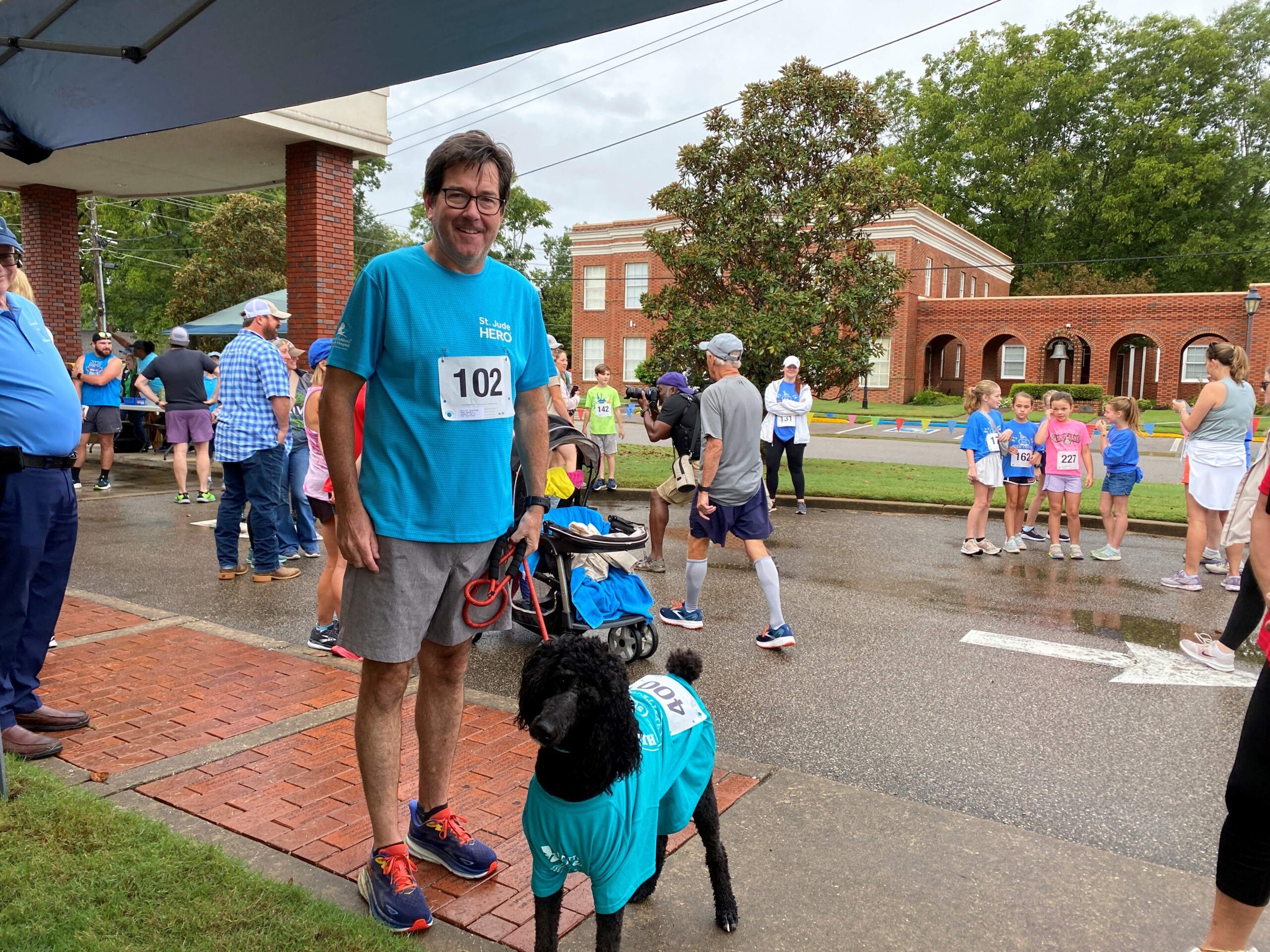 2024 Fayette Cares High Cotton 5k Dr. Glenn Weatherly and Winnie